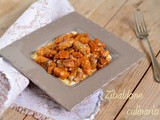 Gnocchi di farina di grano saraceno ai funghi su fonduta di bitto