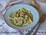 Pasta zucchine, speck e ricotta