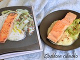 Salmone in padella con crema di cavolfiore e sedano in insalata